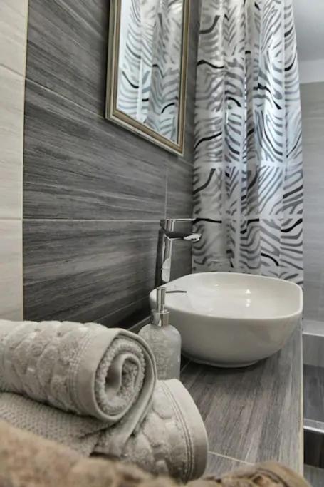 Crystallia Seaside Maisonette By Rentalspro- Nea Moudania Exterior foto